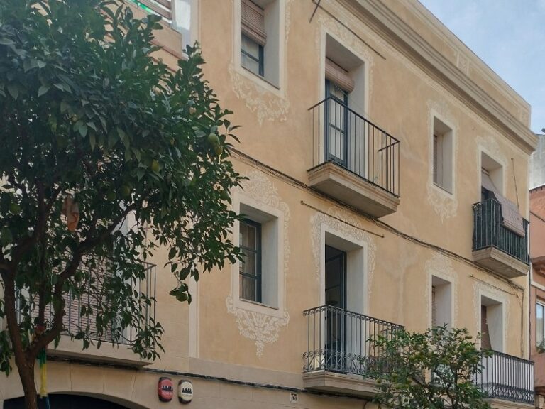 Rehabilitación edificio plurifamiliar. Ignasi Iglesias 33-37, Barcelona