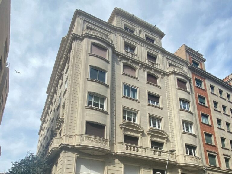 Rehabilitación edificio viviendas. Balmes 225, Barcelona.